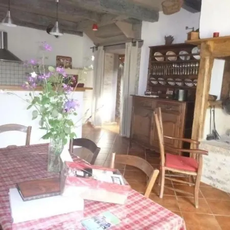 House La Maison De Marie Vigne Casa vacanze Memerlin
